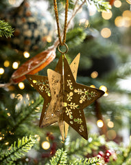 Classic Christmas Tree hidden
