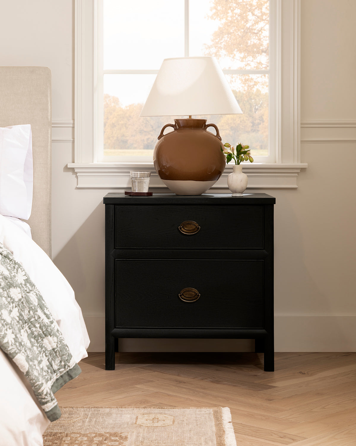 Amphora Table Lamp