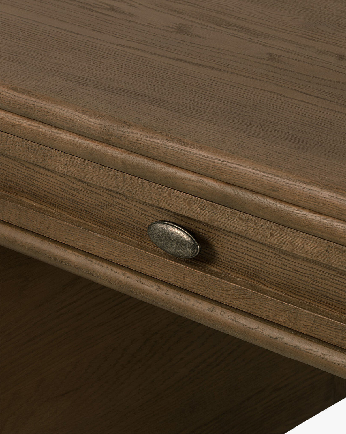 Aleksi Executive Desk