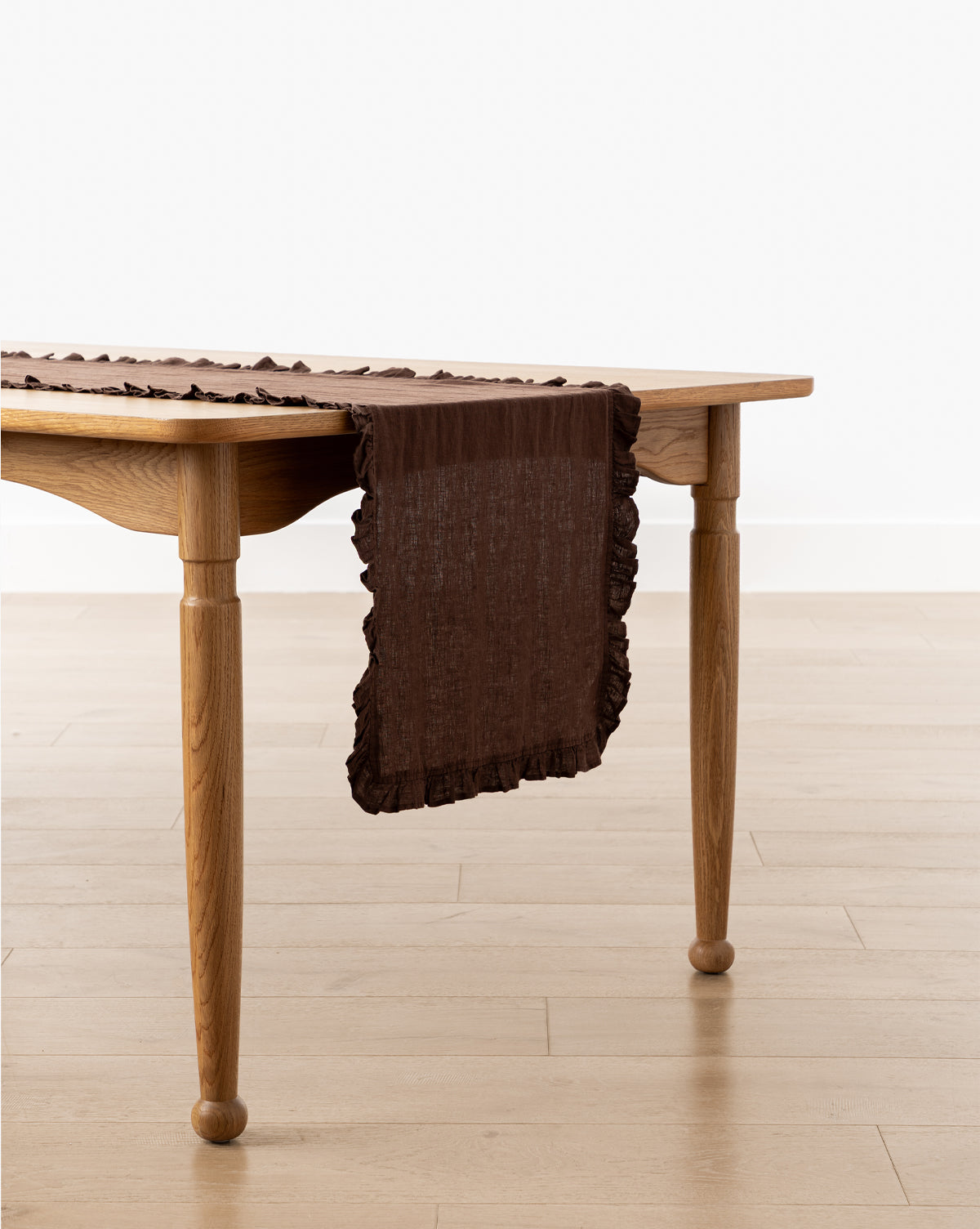 Catania Linen Ruffle Tablecloth