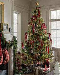 Classic Christmas Tree hidden
